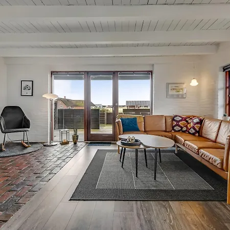 5 Person With Wifi In Vrist Sj463 * Harboør